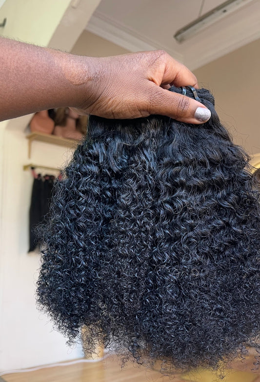 Cabelo cacheado afro humano