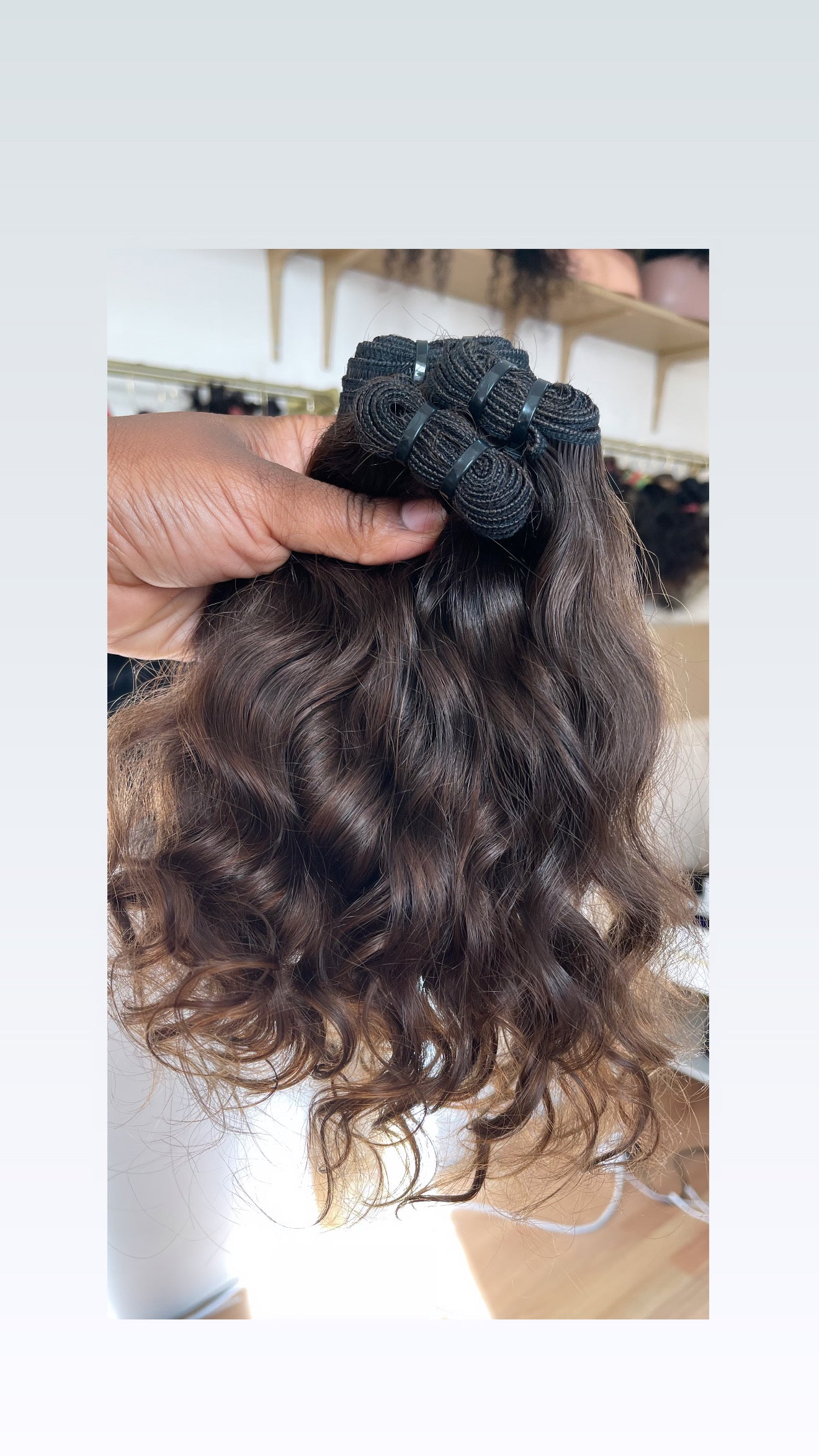 Cabelo humano castanho claro